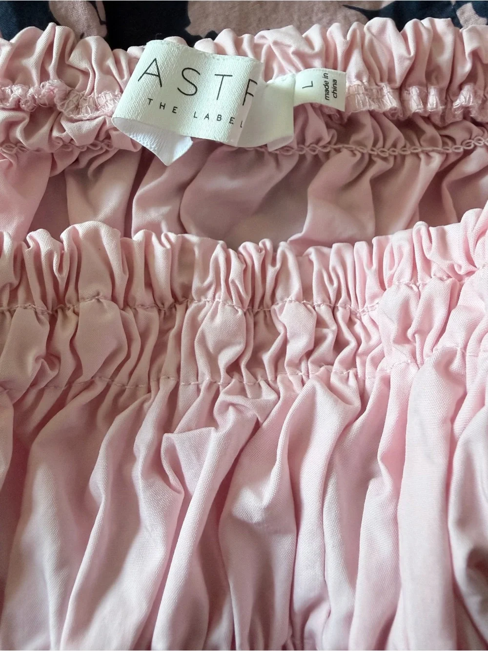 ASTR The Label Blush Pink Smocked Puff Sleeve Top Size L